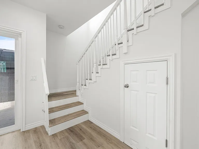 535 Wilson Ave #A — Photo 18