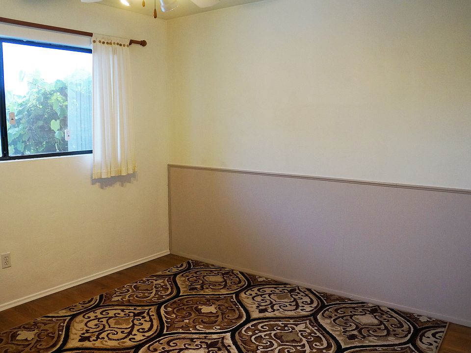 1st image of 534 Sandalwood Dr