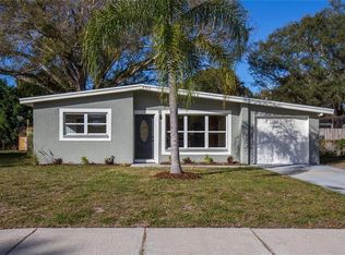 8924 92nd St N, Seminole, FL 33777