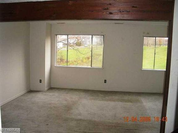 5th image of 343 E Montcastle Dr Unit D