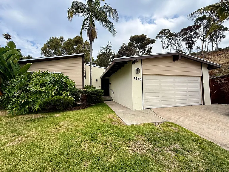 1970 Gardena Pl — Photo 1