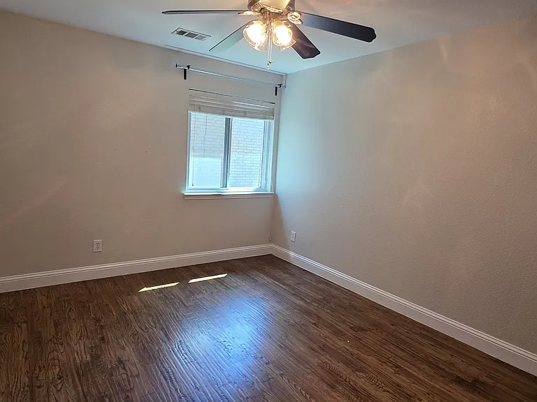 9705 Dragonfly Dr — Photo 19