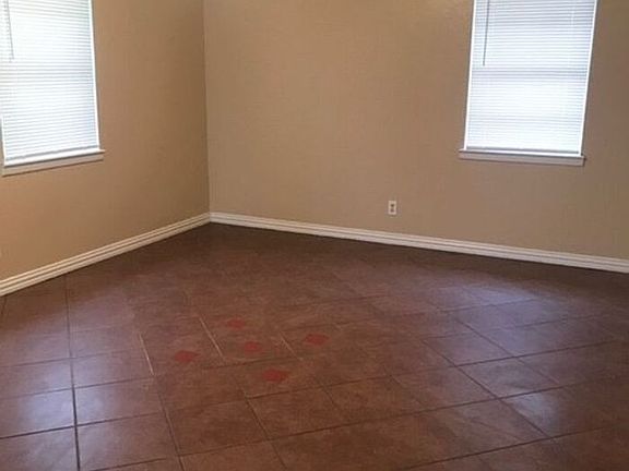 2nd image of 512 Town North Dr