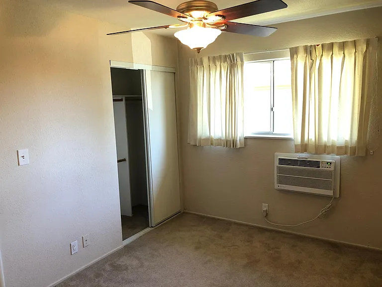 134 N Myrtle Ave #C — Photo 10