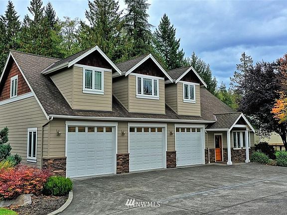 3rd image of 2931 171st Ave SE