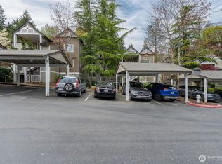 Sammamish Hills Condo, Issaquah, WA 98027