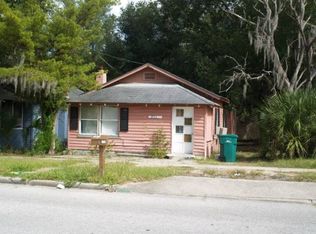 1031 E McDonald Ave, Eustis, FL 32726
