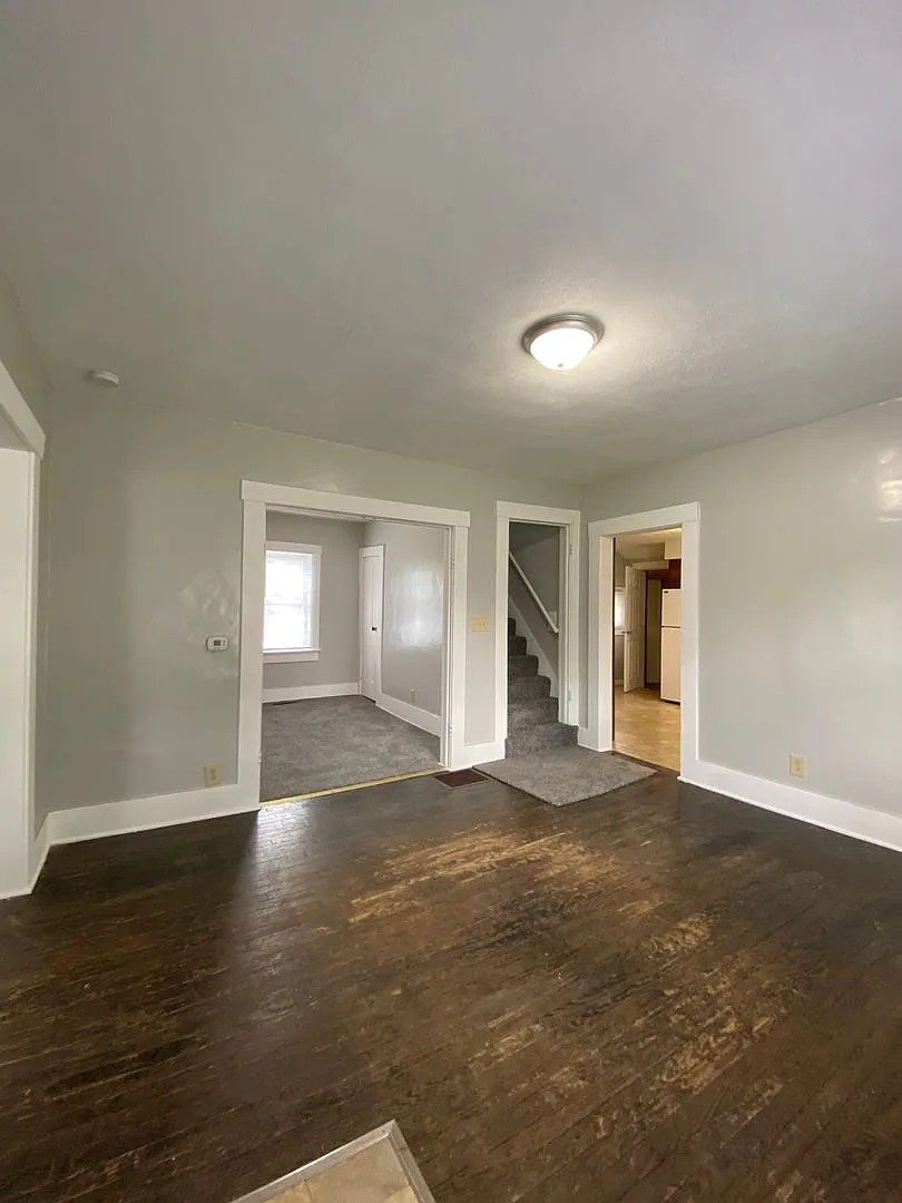 4 Bedroom Single Family Home in Goshen! — Photo 4