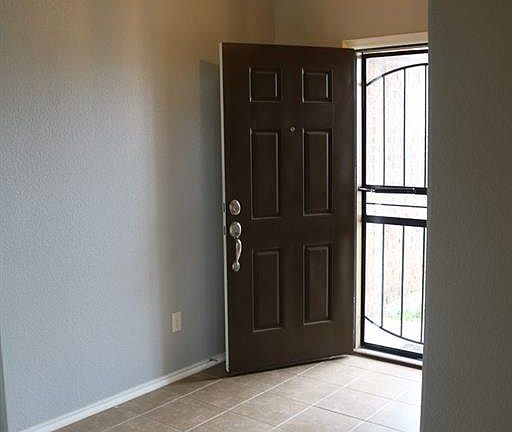 2nd image of 2008 Stonewood Dr