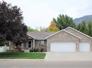 927 E Center St, Pleasant Grove, UT 84062