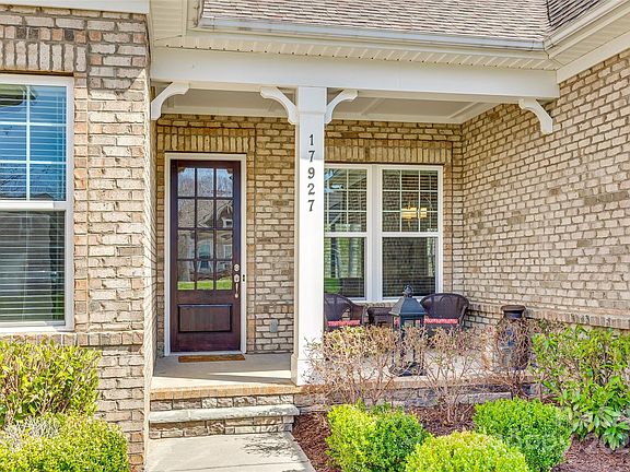 3rd image of 17927 Culross Ln