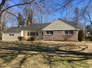 3 Yorkshire Ave, Stony Brook, NY 11790