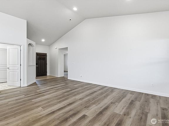 5th image of 1341 E Landon Street
