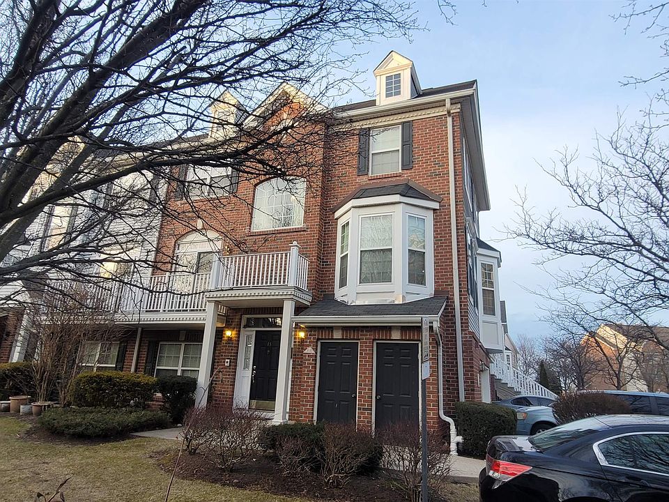 1st image of 13 McMartin Ct
