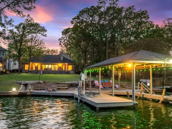 211 N Beverly Dr, Malakoff, TX 75148