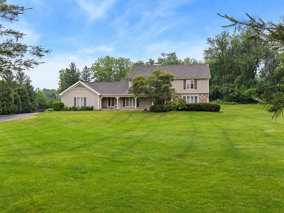 1st image of 7241 Foxfire Dr