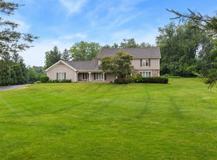 7241 Foxfire Dr, Crystal Lake, IL 60012