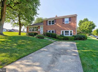 216 Rollingfield Rd, Catonsville, MD 21228