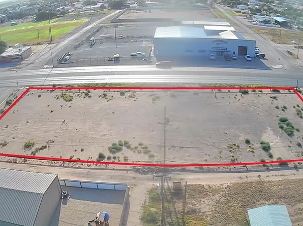 910 S Main St, Seminole, TX 79360