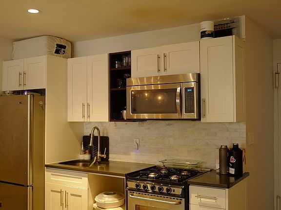 4th image of 66 Pearl St APT 201