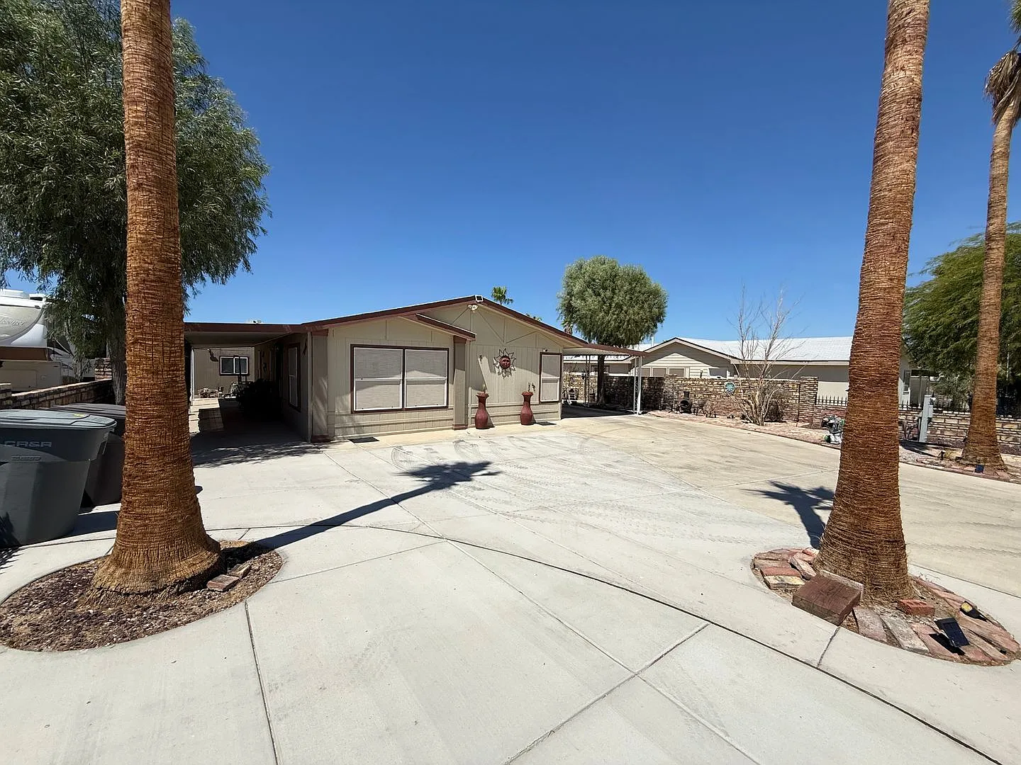 Two Bedroom w/Guest House in Foothills! — Photo 4