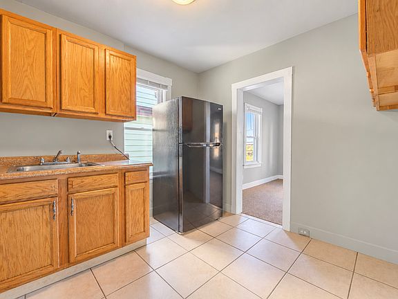 4th image of 304 N Pavilion Ave #2