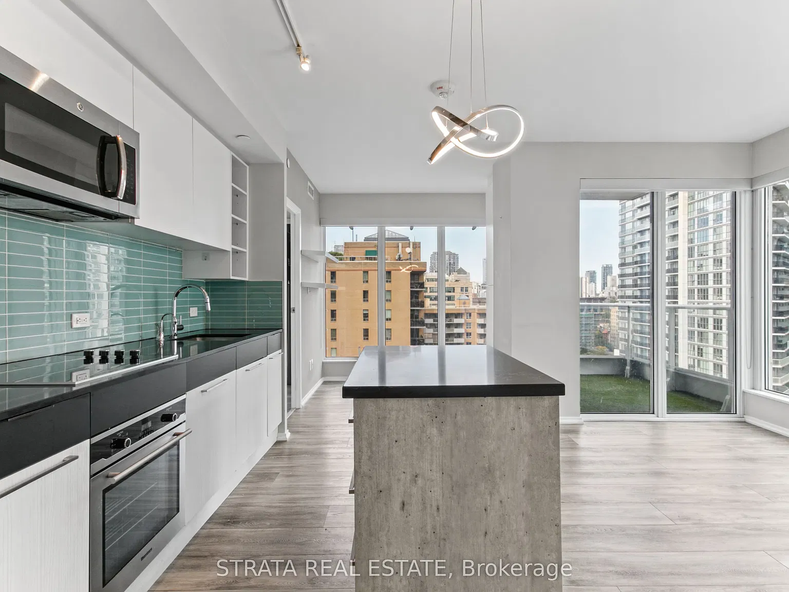 3 bed, $3,000 — Photo 3