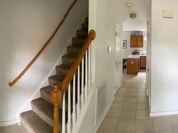 entrance - bedroom to left, kitchen straight ahead and living room to the right