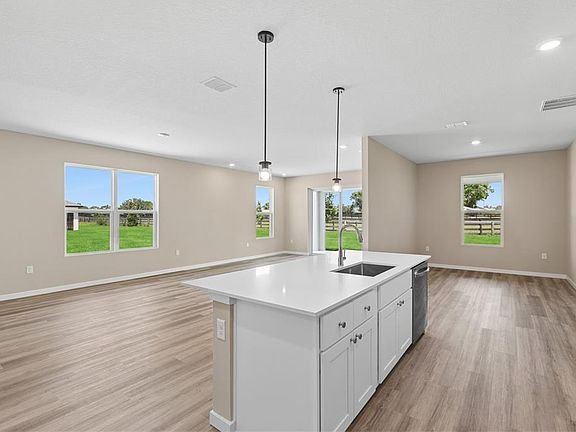 4th image of 4473 NW 37th Street Rd