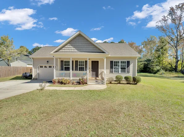 321 Courtland Dr, Angier, NC 27501