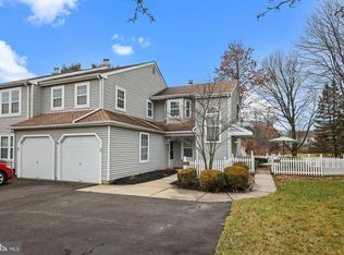 609 Rose Hollow Dr, Yardley, PA