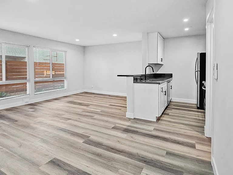 4032 Alabama St #2C — Photo 2