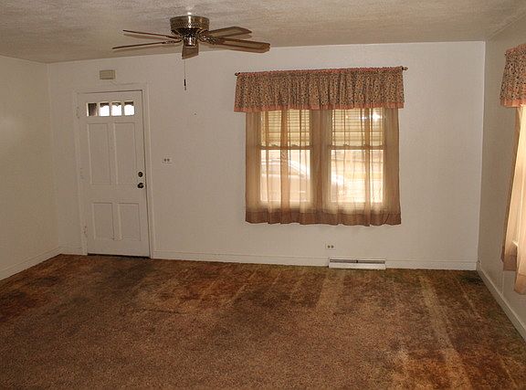 4th image of 164 N Lincoln Ave