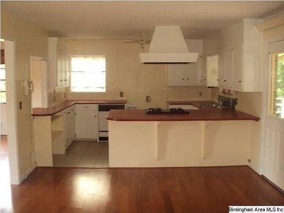 4th image of 3614 Blue Lake Dr