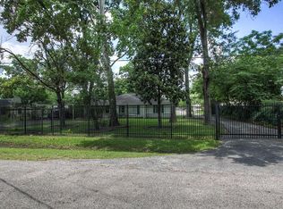 9320 Montridge Dr, Houston, TX 77080