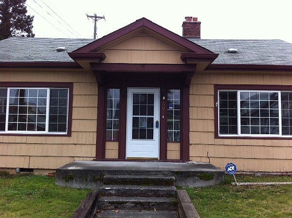 1st image of 607 N Puget Sound Ave
