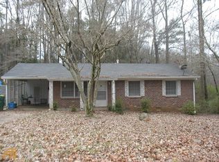 415 Willena Dr, Forest Park, GA 30297