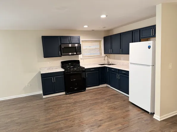 3700 W Lexington St Unit 1, Chicago, IL 60624