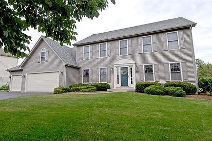 1st image of 230 Westhaven Cir