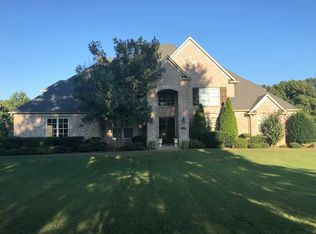 3920 Misty Oaks Ln, Nesbit, MS 38651