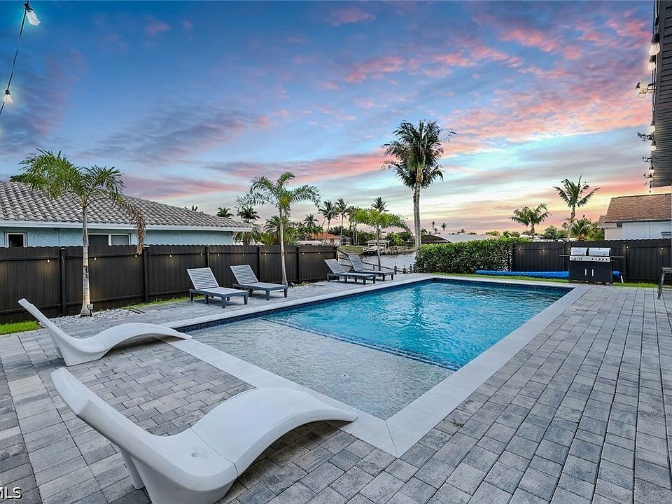 1st image of 2419 Country Club Blvd
