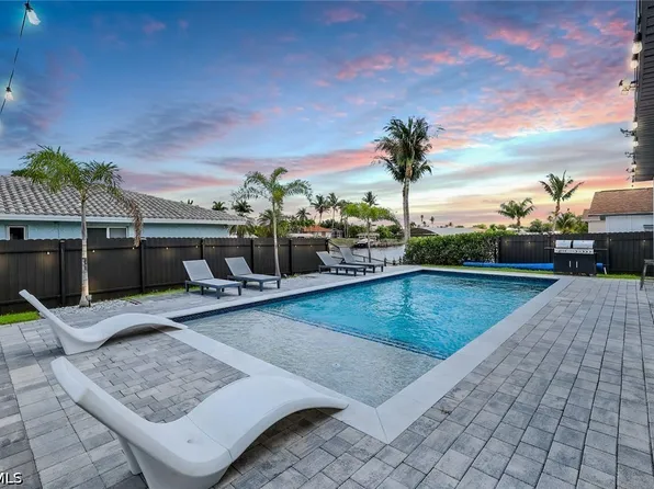 2419 Country Club Blvd, Cape Coral, FL 33990