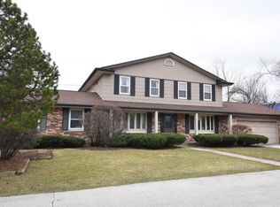 215 W Brown Deer Rd, Milwaukee, WI 53217