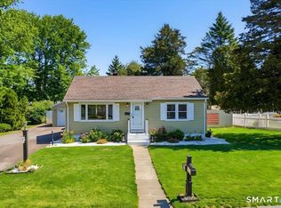 3 Cedar Street, Waterford, CT 06385