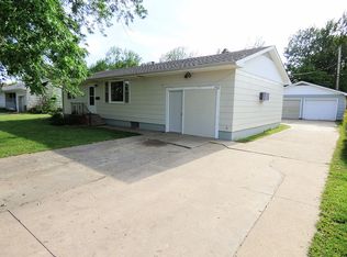 205 East St, Smith Center, KS 66967