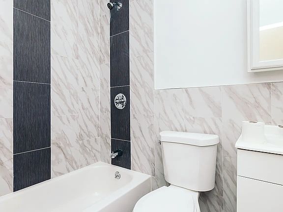 5th image of 74 Starr St APT 1R