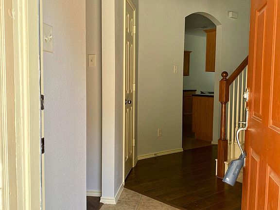 2nd image of 209 Patriot Ln