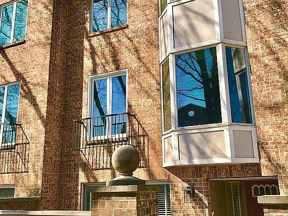 4th image of 105 Bishop Quarter Ln