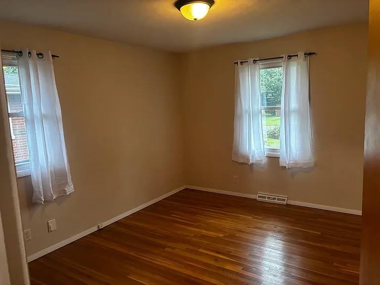 621-623 W Timothy Dr #621 — Photo 5
