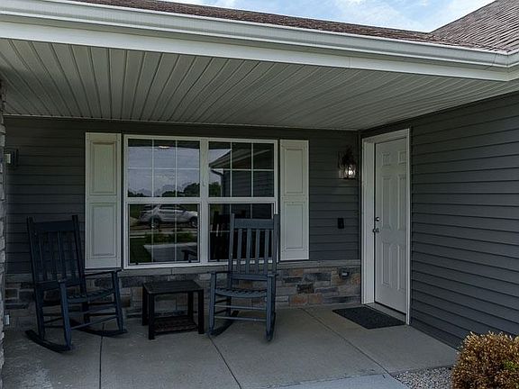 4th image of 4465 Squaw Valley Dr